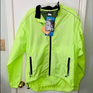 Men’s XL Canari cycling jacket with windshaer.
